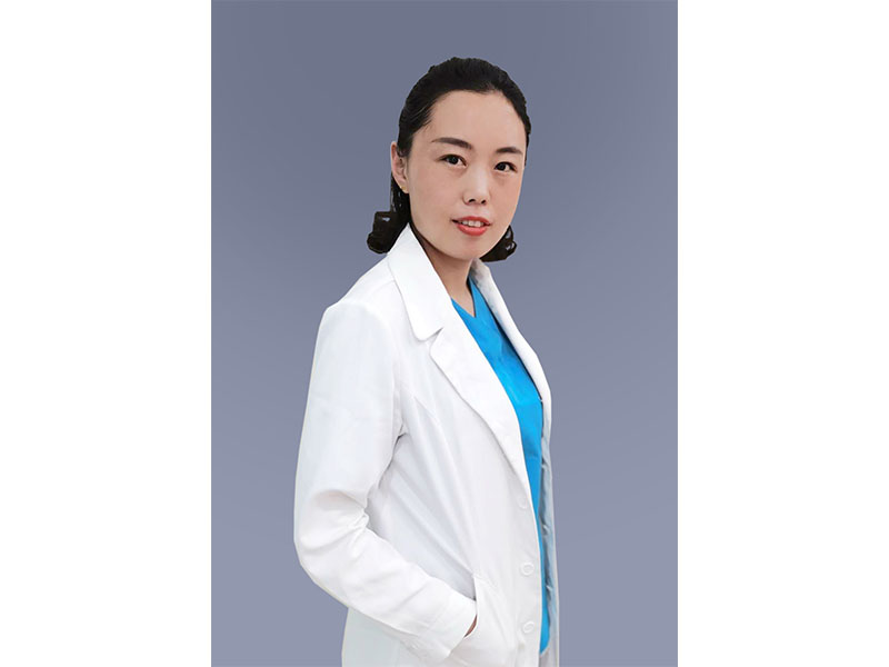 王翠 现代口腔门诊部主任