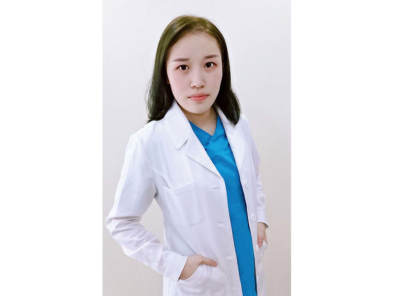 耿宁 现代口腔门诊部医师